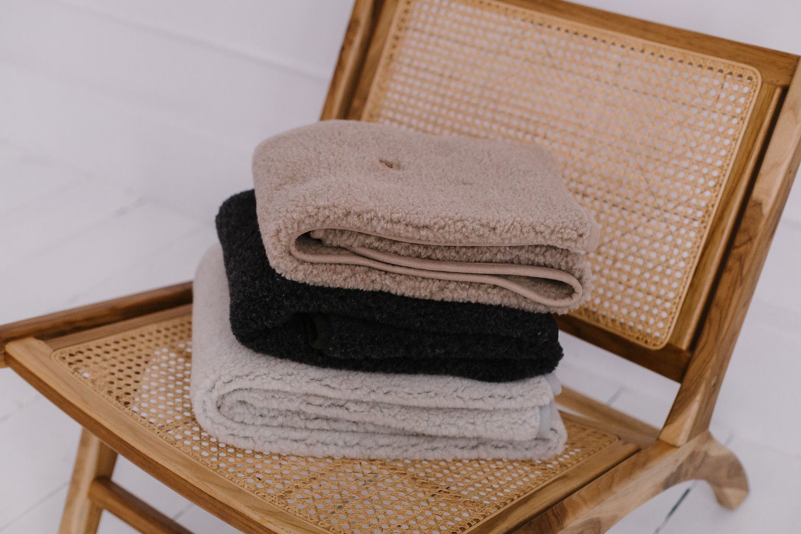 Koc wełniany Nevada 75x100cm anthracite